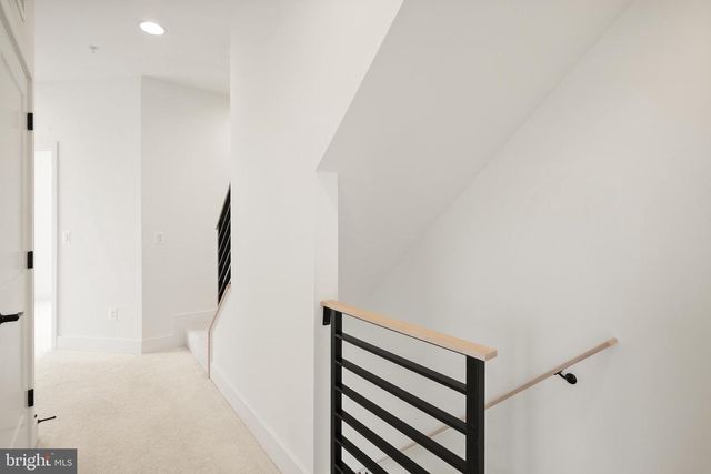 3100 CAMBER PL, Falls Church, VA 22042