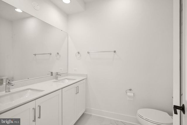 3100 CAMBER PL, Falls Church, VA 22042