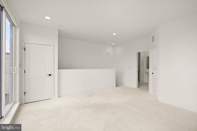 3100 CAMBER PL, Falls Church, VA 22042