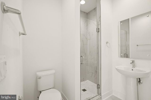 3100 CAMBER PL, Falls Church, VA 22042