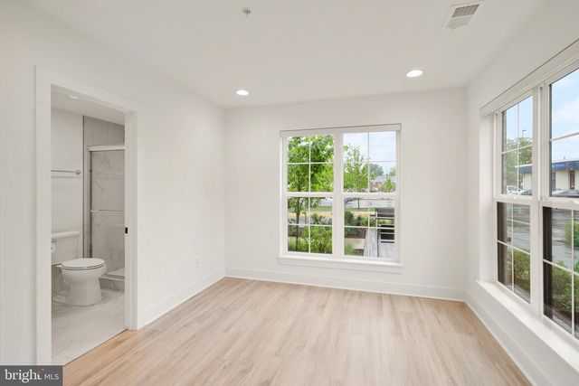 3100 CAMBER PL, Falls Church, VA 22042