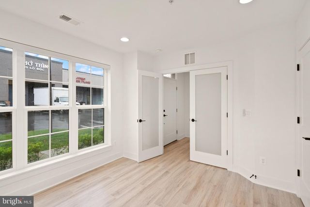 3100 CAMBER PL, Falls Church, VA 22042