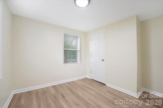 304 S Derby Avenue, Newton, NC 28658