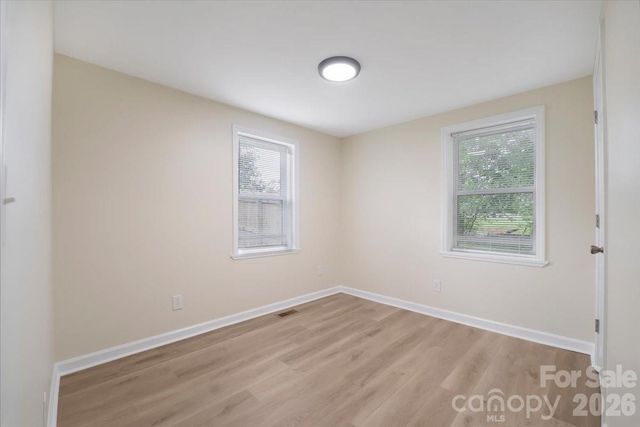 304 S Derby Avenue, Newton, NC 28658