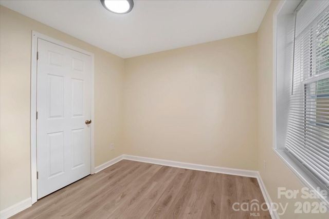304 S Derby Avenue, Newton, NC 28658