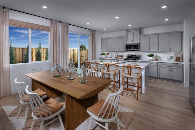 3311 Cascade Dr, Manteca, CA 95337