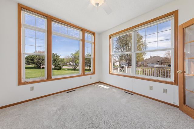 15130 Dutchman Way, Apple Valley, MN 55124