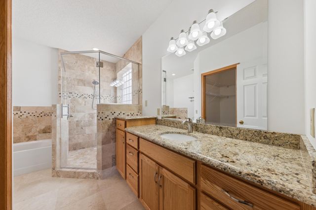 15130 Dutchman Way, Apple Valley, MN 55124