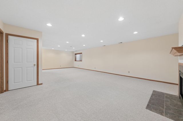 15130 Dutchman Way, Apple Valley, MN 55124