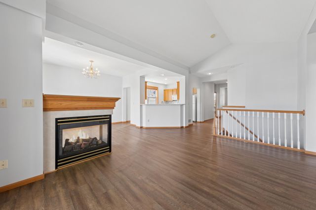 15130 Dutchman Way, Apple Valley, MN 55124