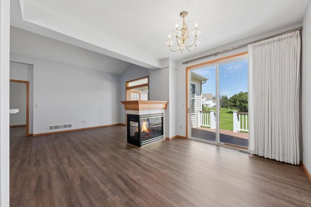 15130 Dutchman Way, Apple Valley, MN 55124