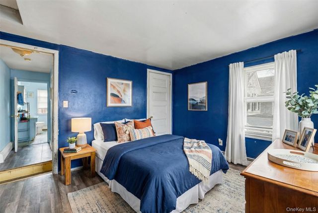 34 Mervin Street, Inwood, NY 11096