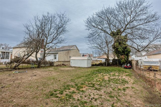 34 Mervin Street, Inwood, NY 11096