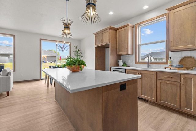 2514 BEASLE COURT, De Pere, WI 54115