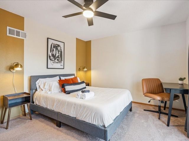 2355 Jessup Circle, Iowa City, IA 52246