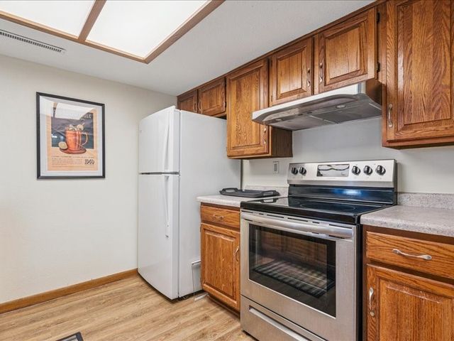 2355 Jessup Circle, Iowa City, IA 52246