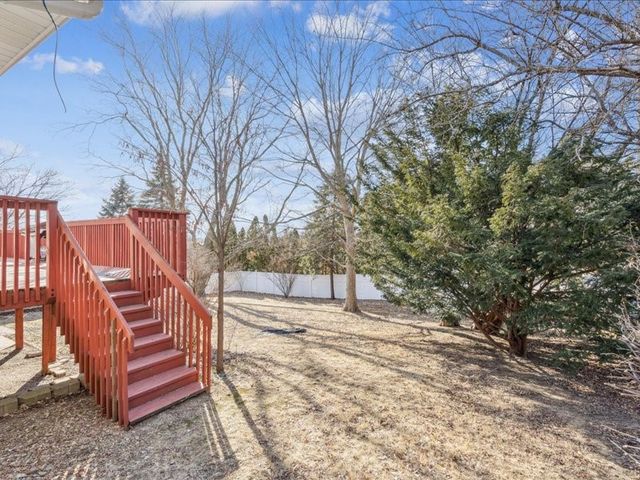 2355 Jessup Circle, Iowa City, IA 52246