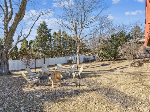 2355 Jessup Circle, Iowa City, IA 52246