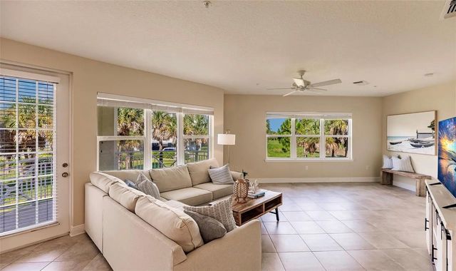 7840 34TH AVENUE W 102, Bradenton, FL 34209