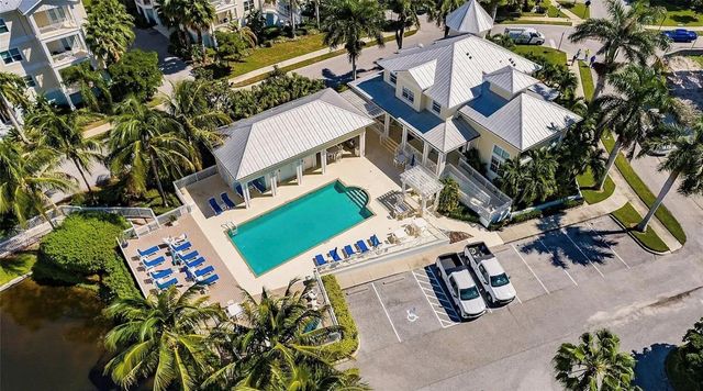 7840 34TH AVENUE W 102, Bradenton, FL 34209