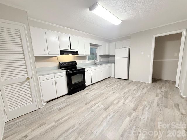 5221 Roy Ballard Street, Denver, NC 28037