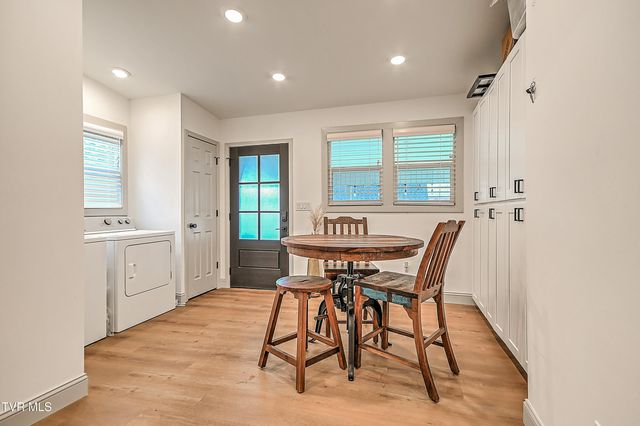 1617 Woodside Drive, Kingsport, TN 37664