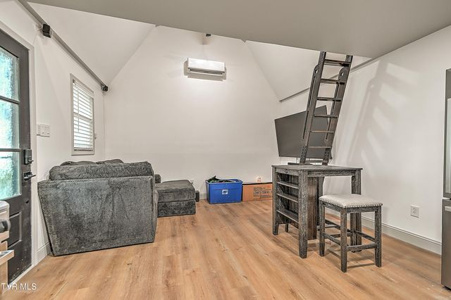 1617 Woodside Drive, Kingsport, TN 37664