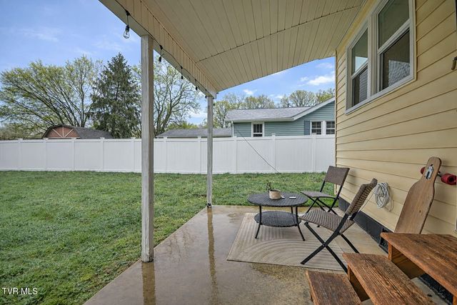 1617 Woodside Drive, Kingsport, TN 37664