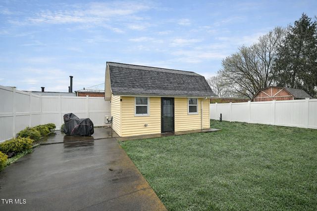 1617 Woodside Drive, Kingsport, TN 37664