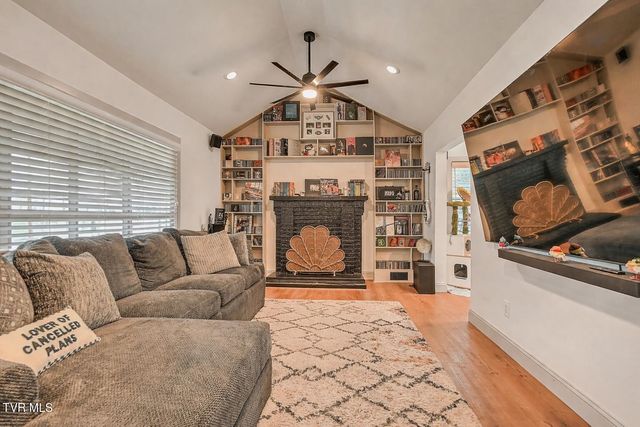 1617 Woodside Drive, Kingsport, TN 37664