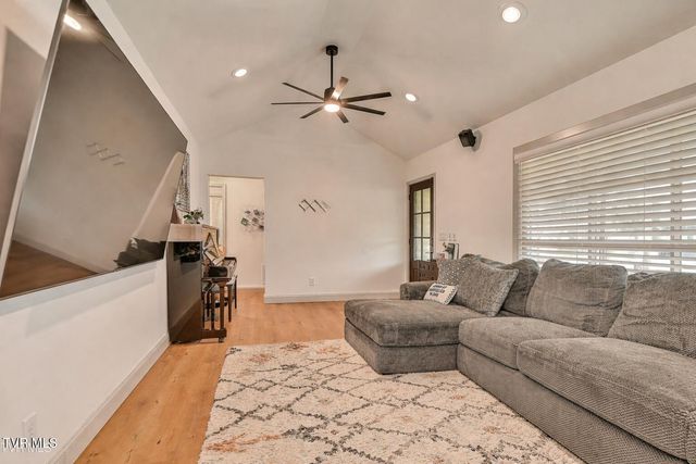 1617 Woodside Drive, Kingsport, TN 37664