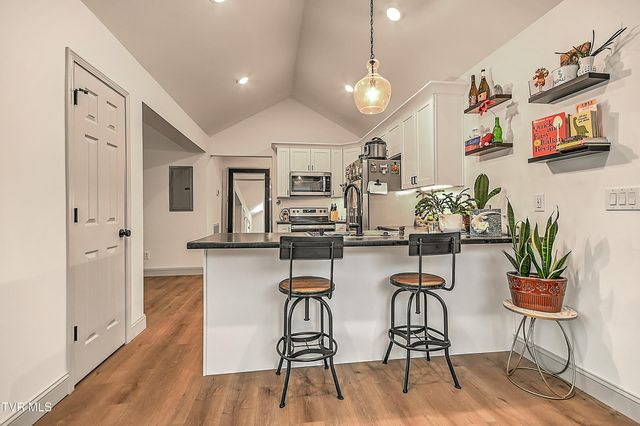 1617 Woodside Drive, Kingsport, TN 37664