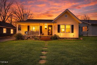 1617 Woodside Drive, Kingsport, TN 37664