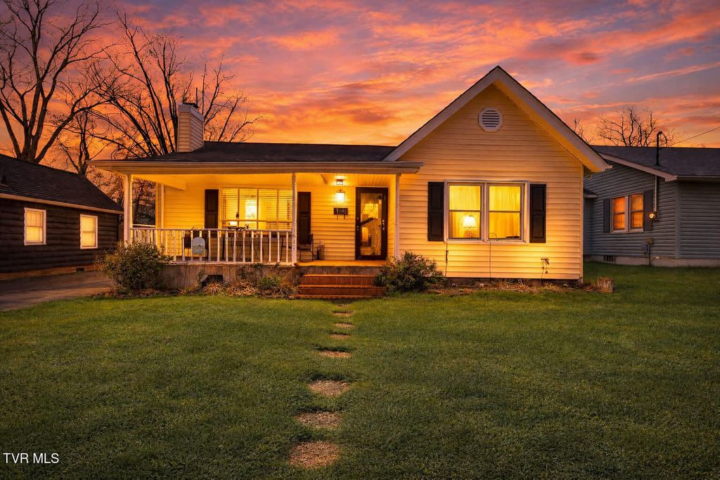 1617 Woodside Drive, Kingsport, TN 37664