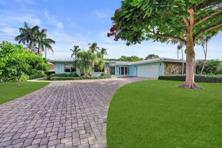 10 Minnetonka Road, Sea Ranch Lakes, FL 33308