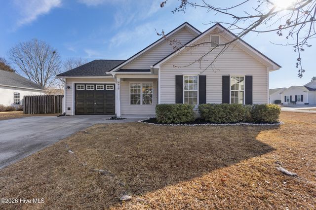 8620 Orchard Loop Road NE, Leland, NC 28451