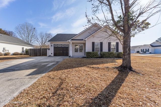 8620 Orchard Loop Road NE, Leland, NC 28451