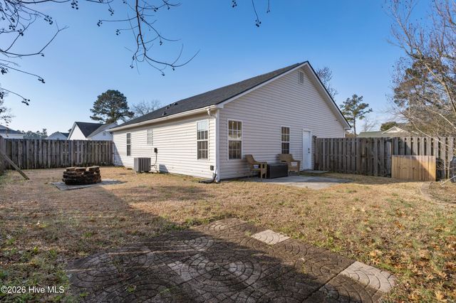 8620 Orchard Loop Road NE, Leland, NC 28451