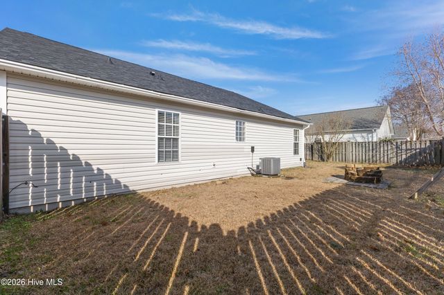 8620 Orchard Loop Road NE, Leland, NC 28451