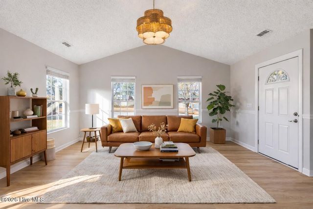 8620 Orchard Loop Road NE, Leland, NC 28451