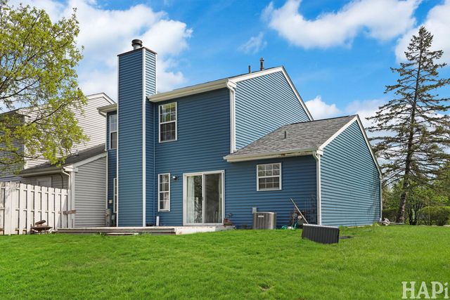 3407 York Lane, Island Lake, IL 60042