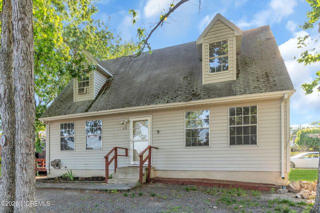 638 Demont Street, Toms River, NJ 08753
