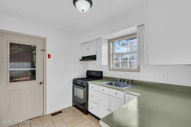 638 Demont Street, Toms River, NJ 08753