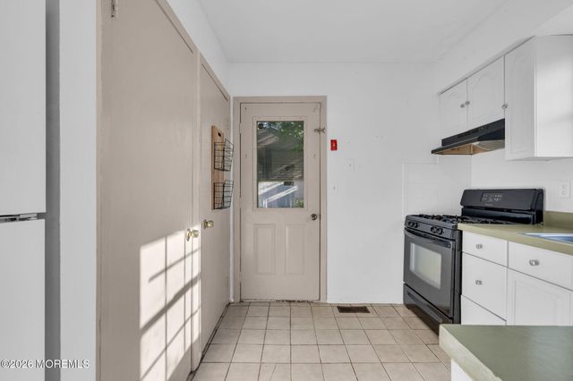 638 Demont Street, Toms River, NJ 08753