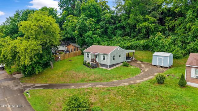 1701 Rugby Ave, Knoxville, TN 37920