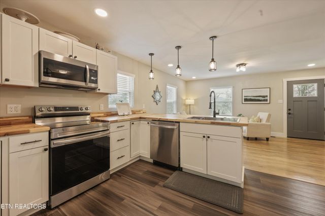 1701 Rugby Ave, Knoxville, TN 37920