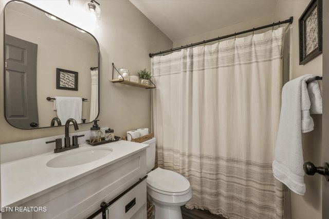 1701 Rugby Ave, Knoxville, TN 37920
