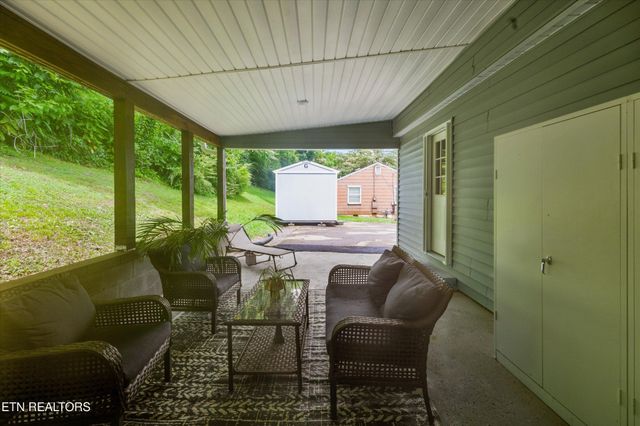 1701 Rugby Ave, Knoxville, TN 37920