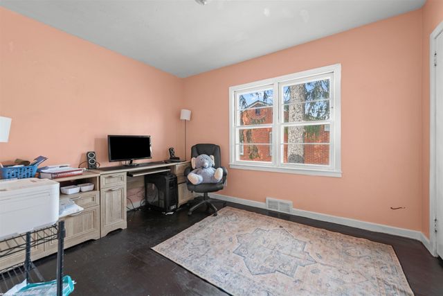 21450 Whittington Street, Farmington, MI 48336