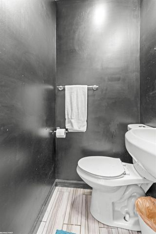 21450 Whittington Street, Farmington, MI 48336